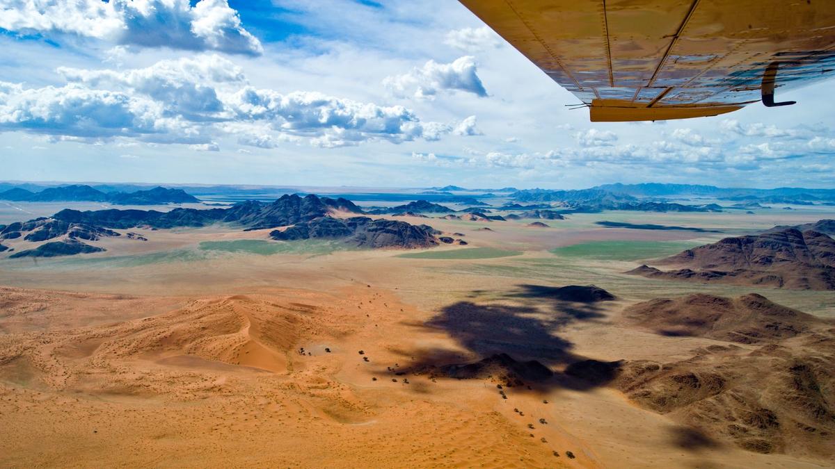 Namibia desert flight scenic helicopter sossusvlei naukluft mountain dead vlei