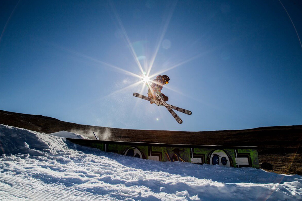 Enjoy the Sani Pass while on holiday in Lesotho and stay at a Ski Lodge