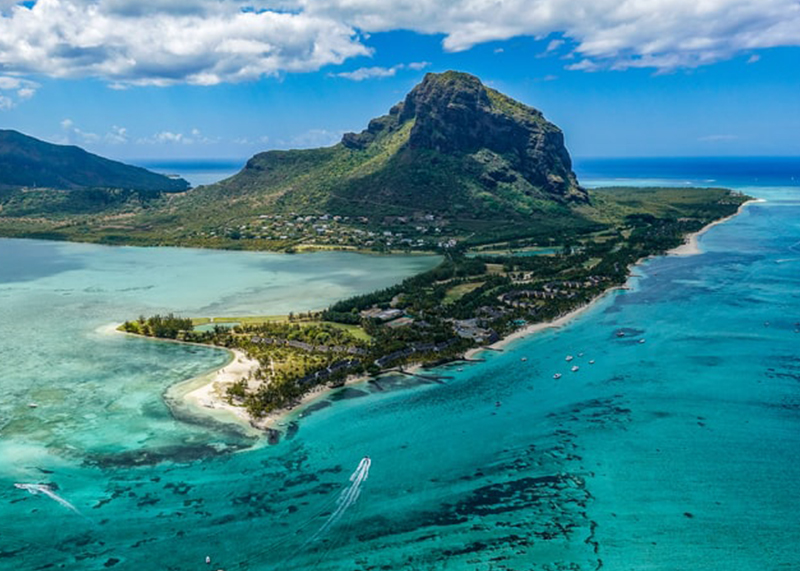 There are boat trips to near-perfect islets and excursions to botanical gardens