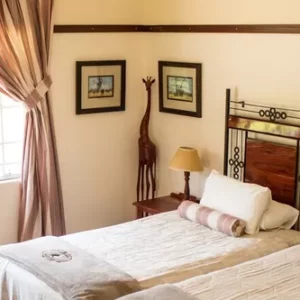 Stay on the banks of the beautiful Tati Rive and enjoy home cooked meals or braai (BBQ) in a tranquil setting