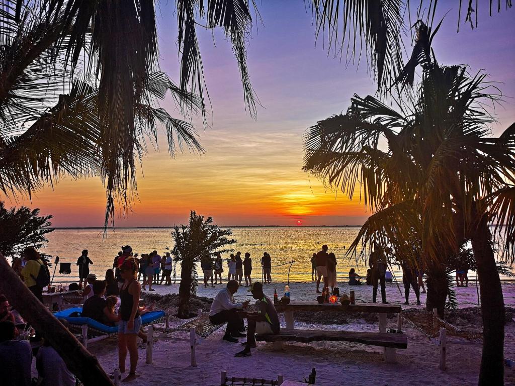 Zanzibar Kae Funk Beach Bar sun sundowner relax funky vibe